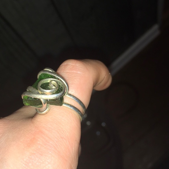 Sea glass ring 7.5 - Picture 1 of 1